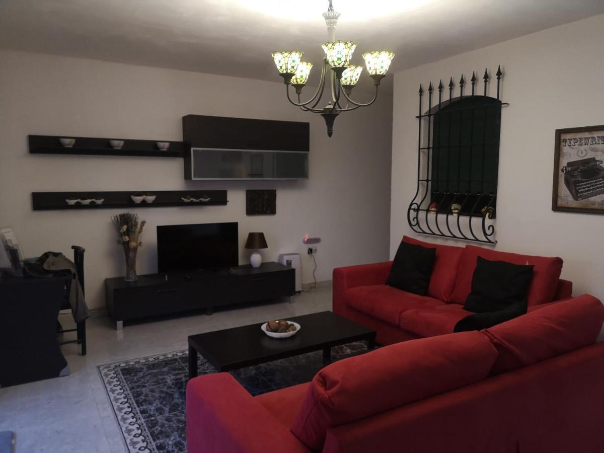 Village Corner 3 Bedroom Apartment With Garage Марсаскала Екстериор снимка