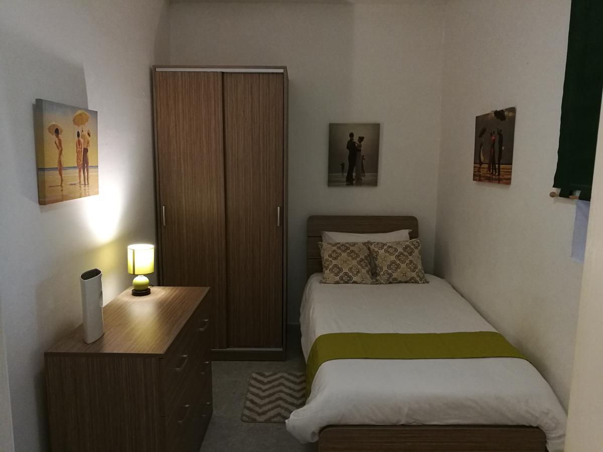 Village Corner 3 Bedroom Apartment With Garage Марсаскала Екстериор снимка